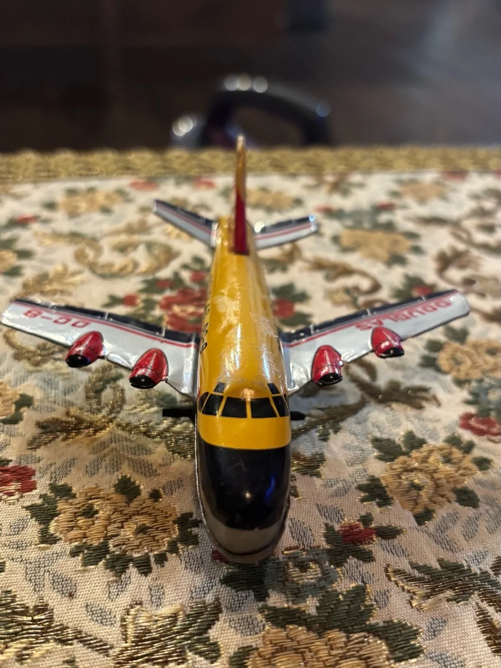 DC-8 Yellow Toy Airplane - Kids Toy Plane